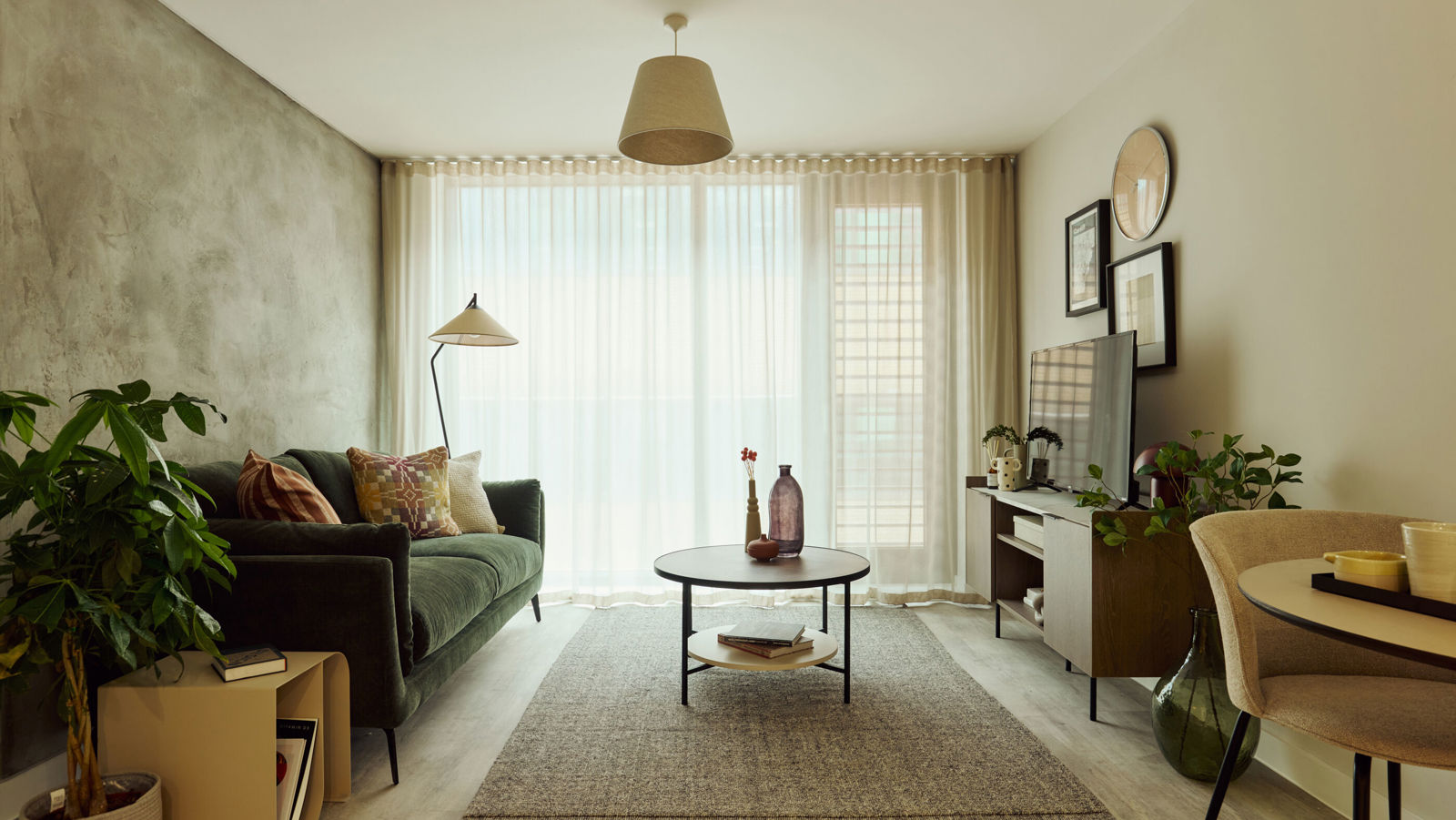 Cardiffshowapts 0736